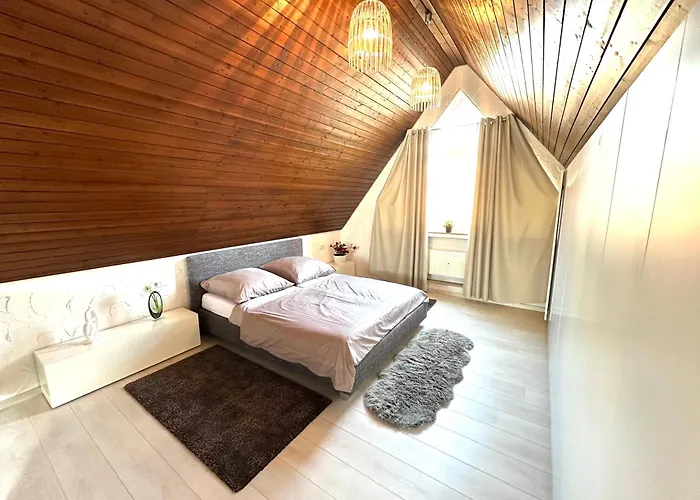 Stillvolle Nahe Bahnhof In Goeppingen, Zentral Göppingen